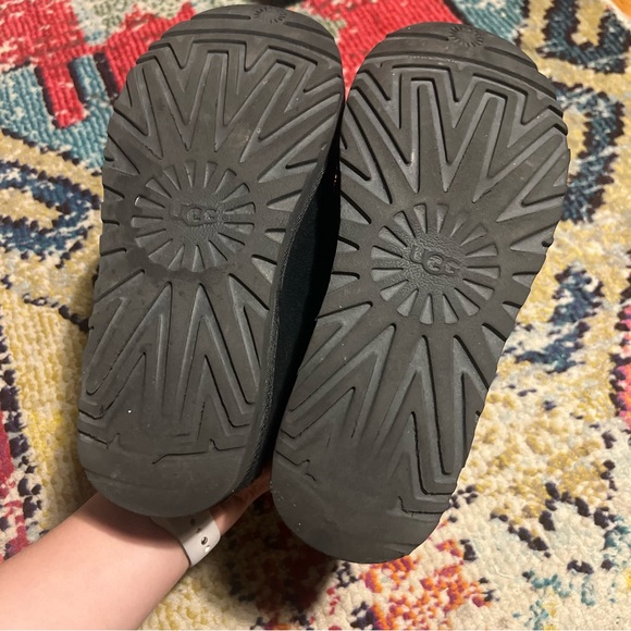 Ugg Tasman black slippers womens size 8 - Picture 6 of 7